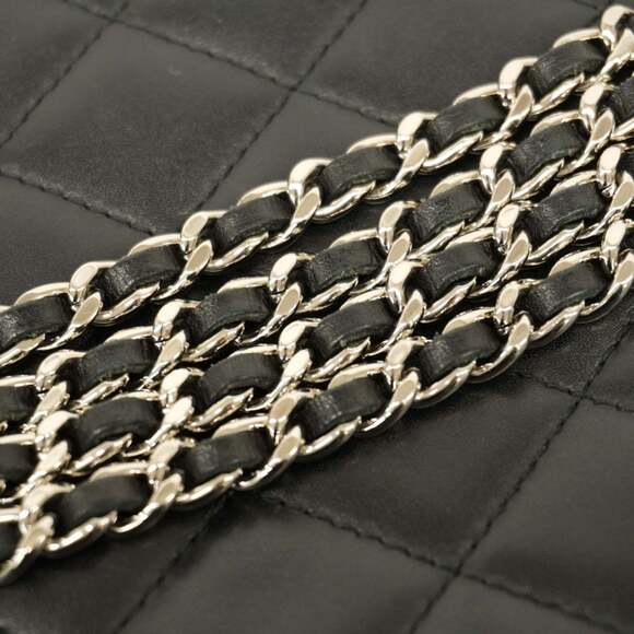 CHANEL Black Lambskin Leather Wallet - Picture 11 of 14